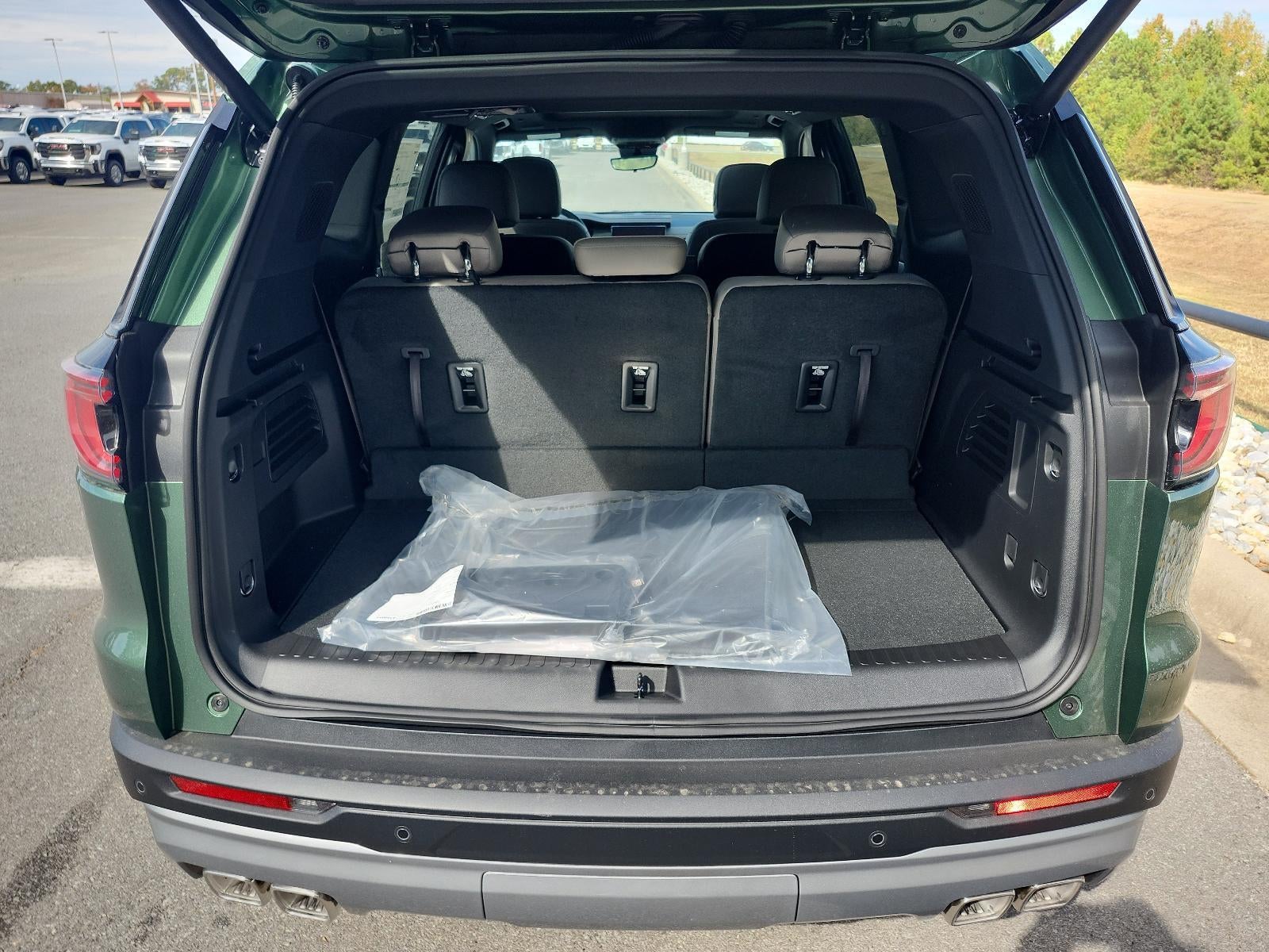 2027 GMC Acadia FWD Elevation w/4SC