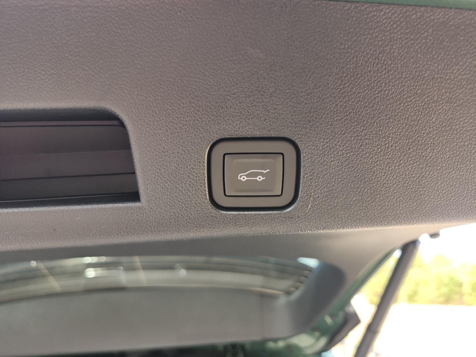 2027 GMC Acadia FWD Elevation w/4SC