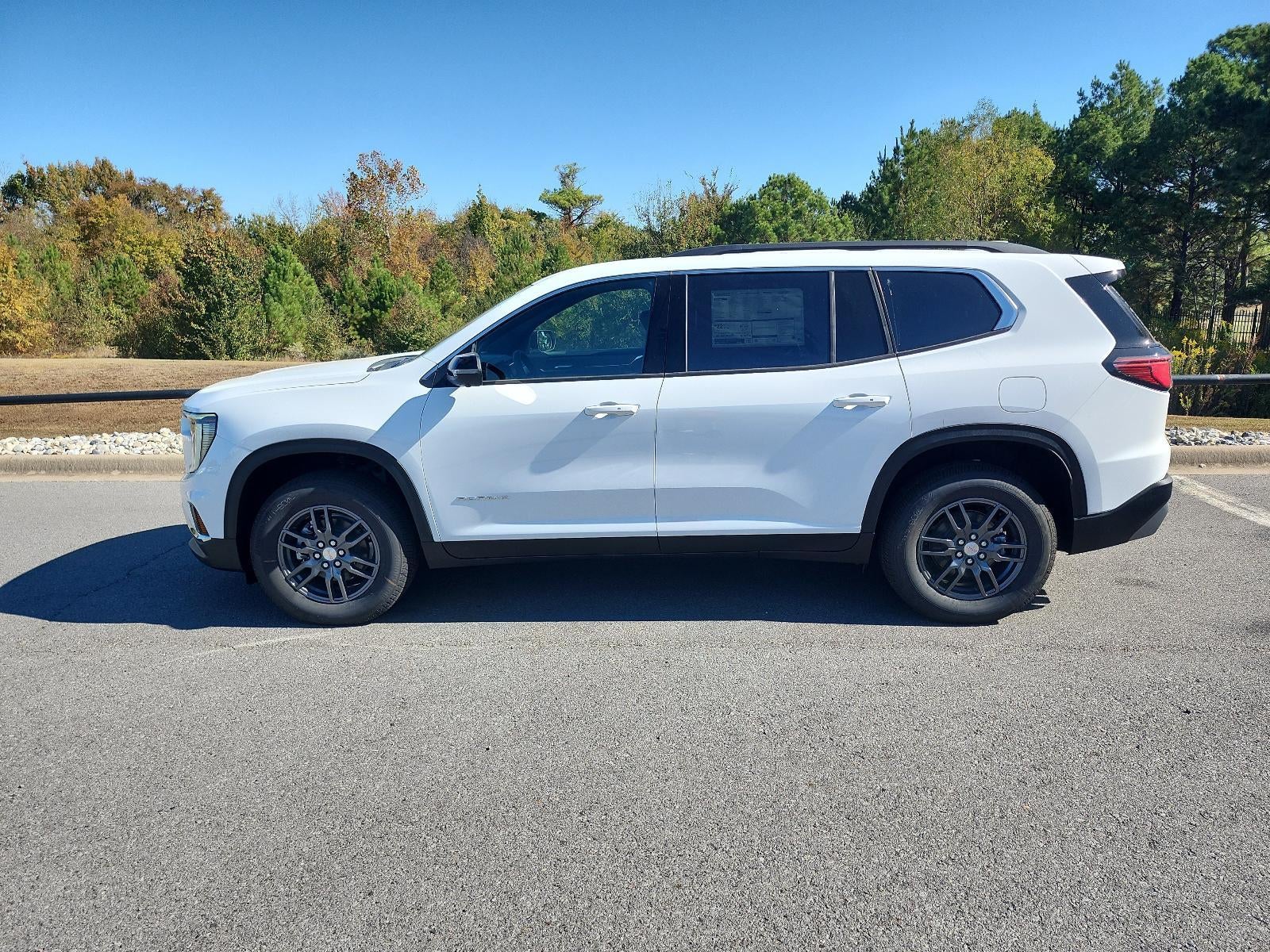 2027 GMC Acadia FWD Elevation w/4SC