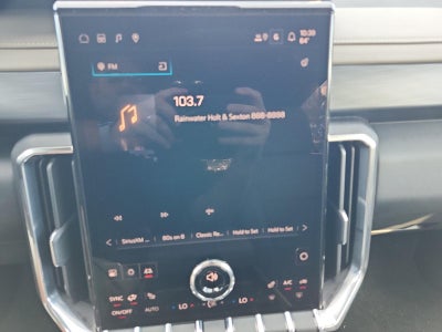 2027 GMC Acadia FWD Elevation w/4SC
