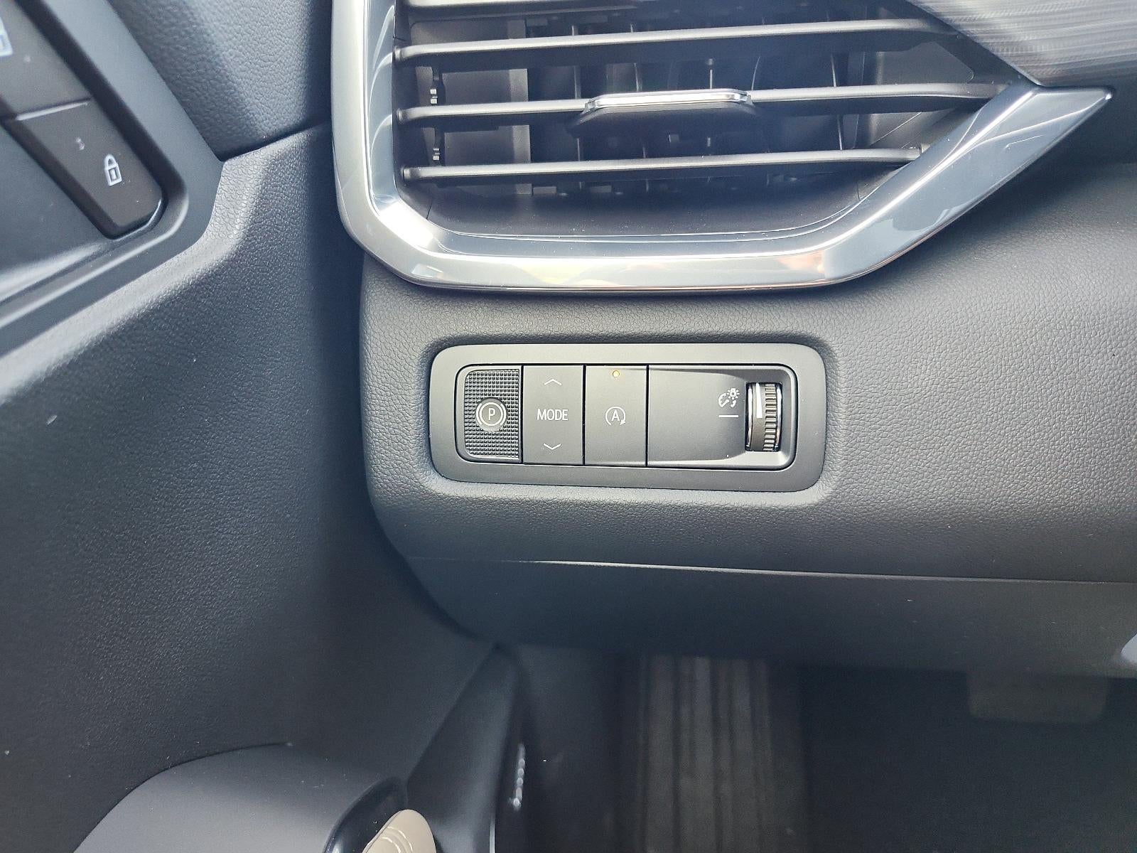 2027 GMC Acadia FWD Elevation w/4SC