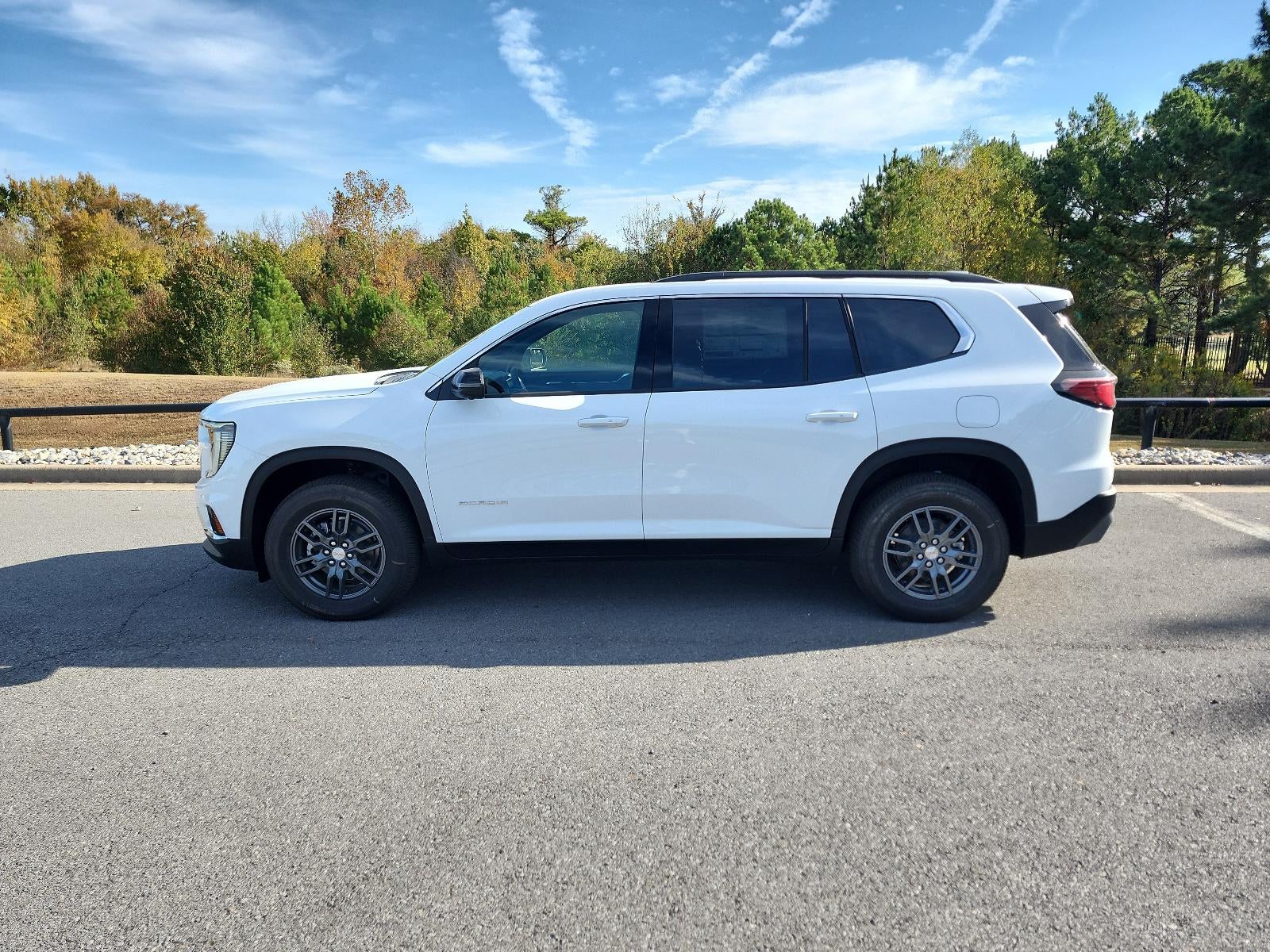 2027 GMC Acadia FWD Elevation w/4SC