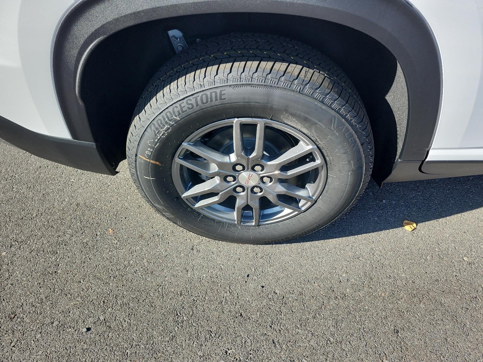 2027 GMC Acadia FWD Elevation w/4SC