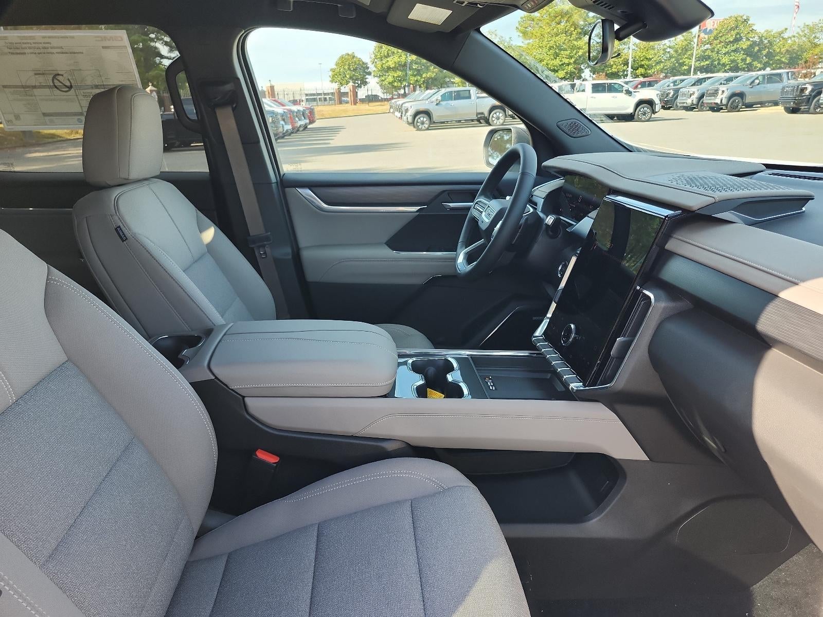 2027 GMC Acadia FWD Elevation w/4SC