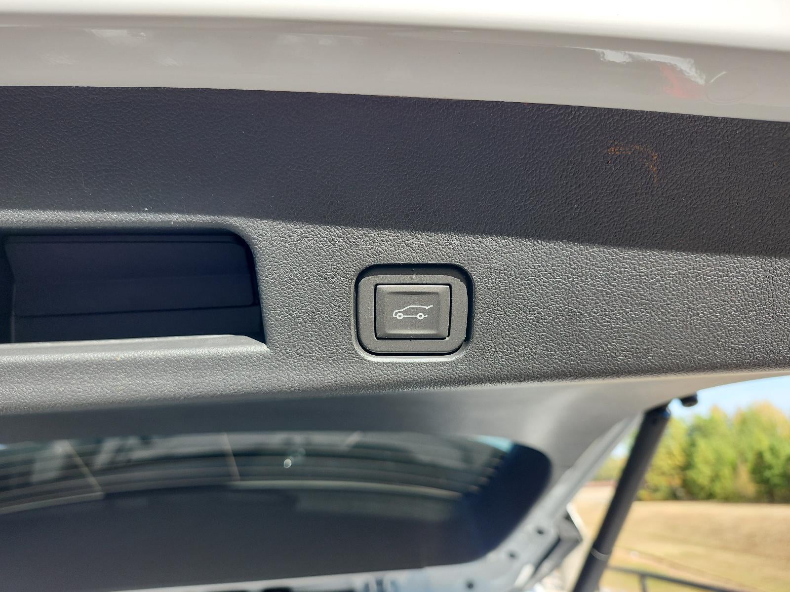 2027 GMC Acadia FWD Elevation w/4SC