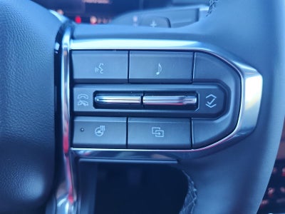 2027 GMC Acadia FWD Elevation w/4SC