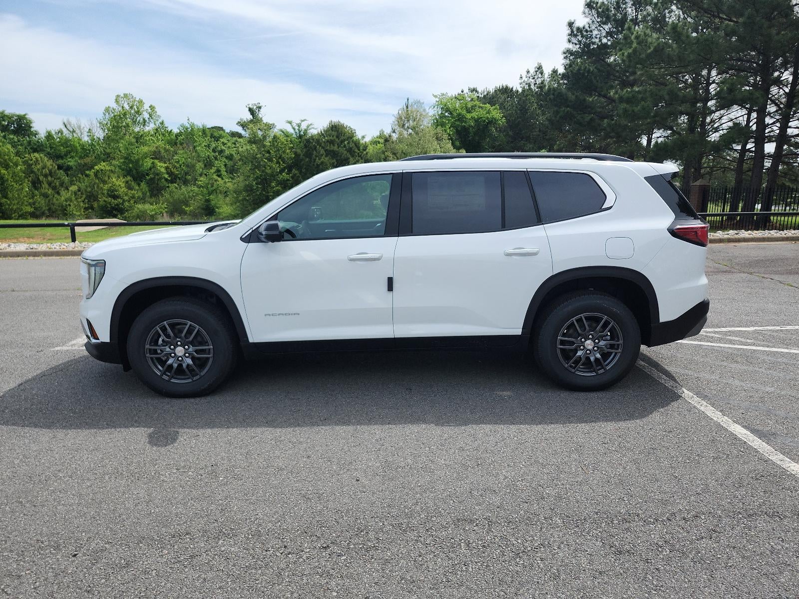 2026 GMC Acadia FWD Elevation