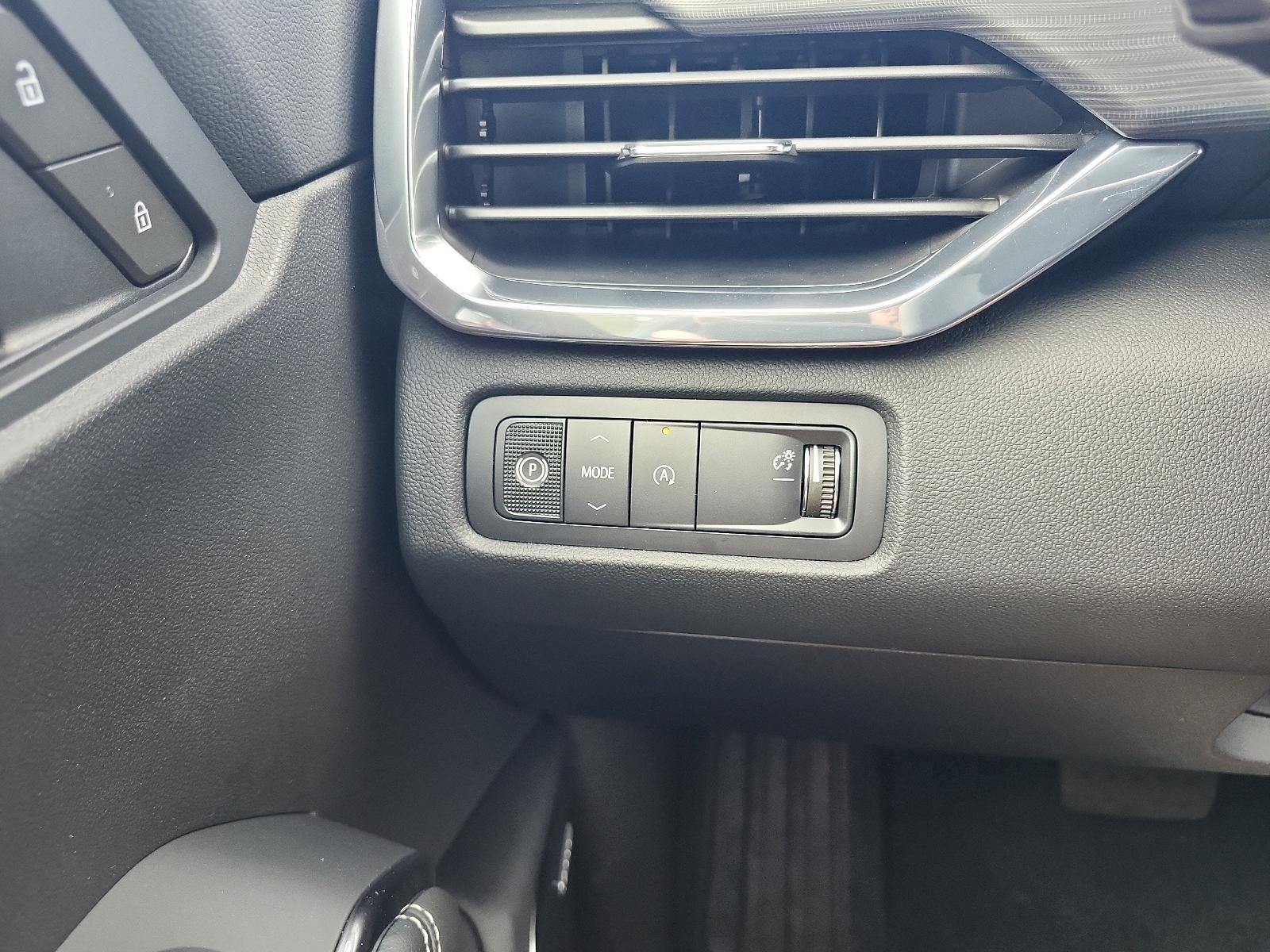 2027 GMC Acadia FWD Elevation w/4SC