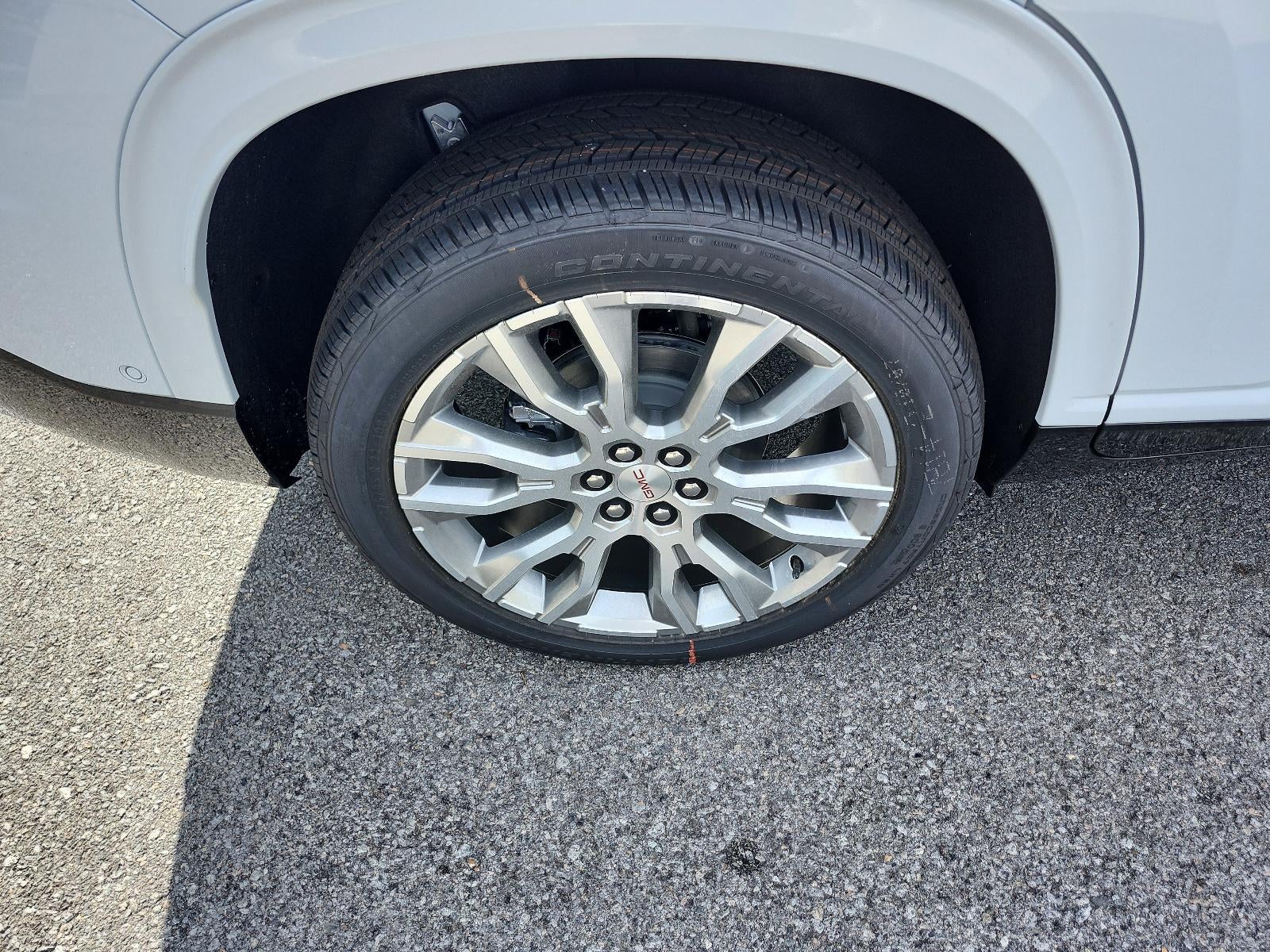 2026 GMC Acadia FWD Denali