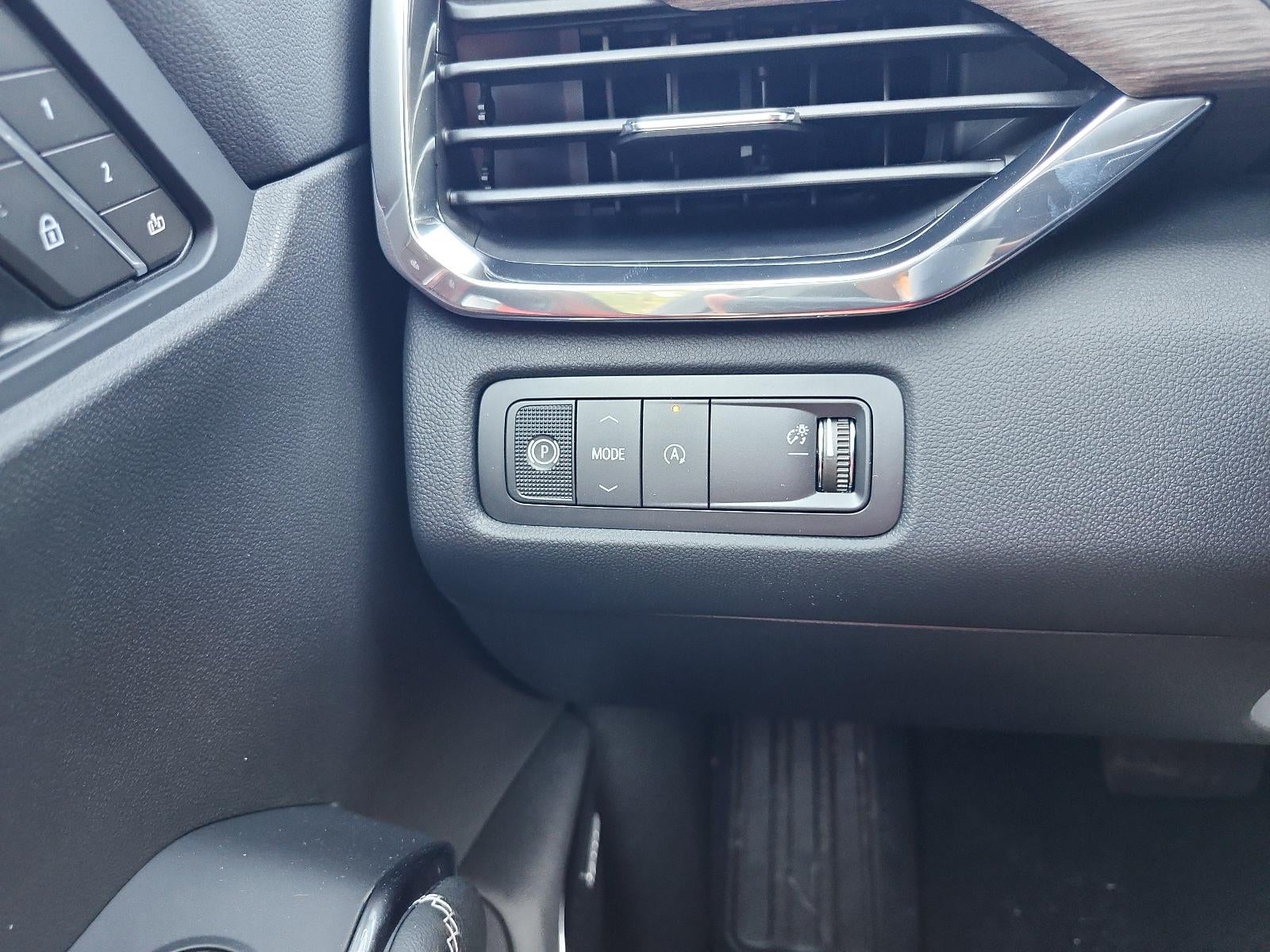 2027 GMC Acadia FWD Denali