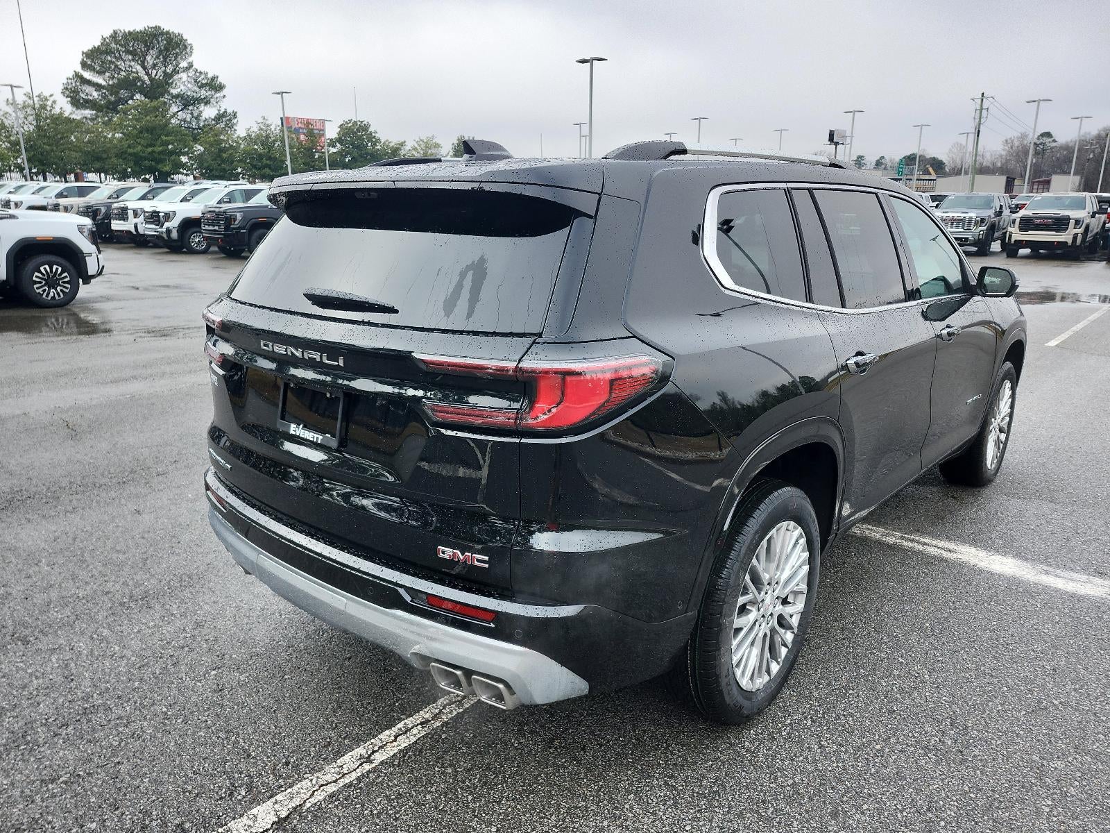 2026 GMC Acadia FWD Denali