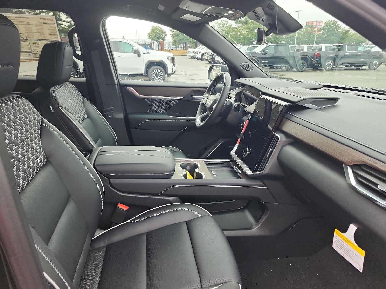 2026 GMC Acadia FWD Denali