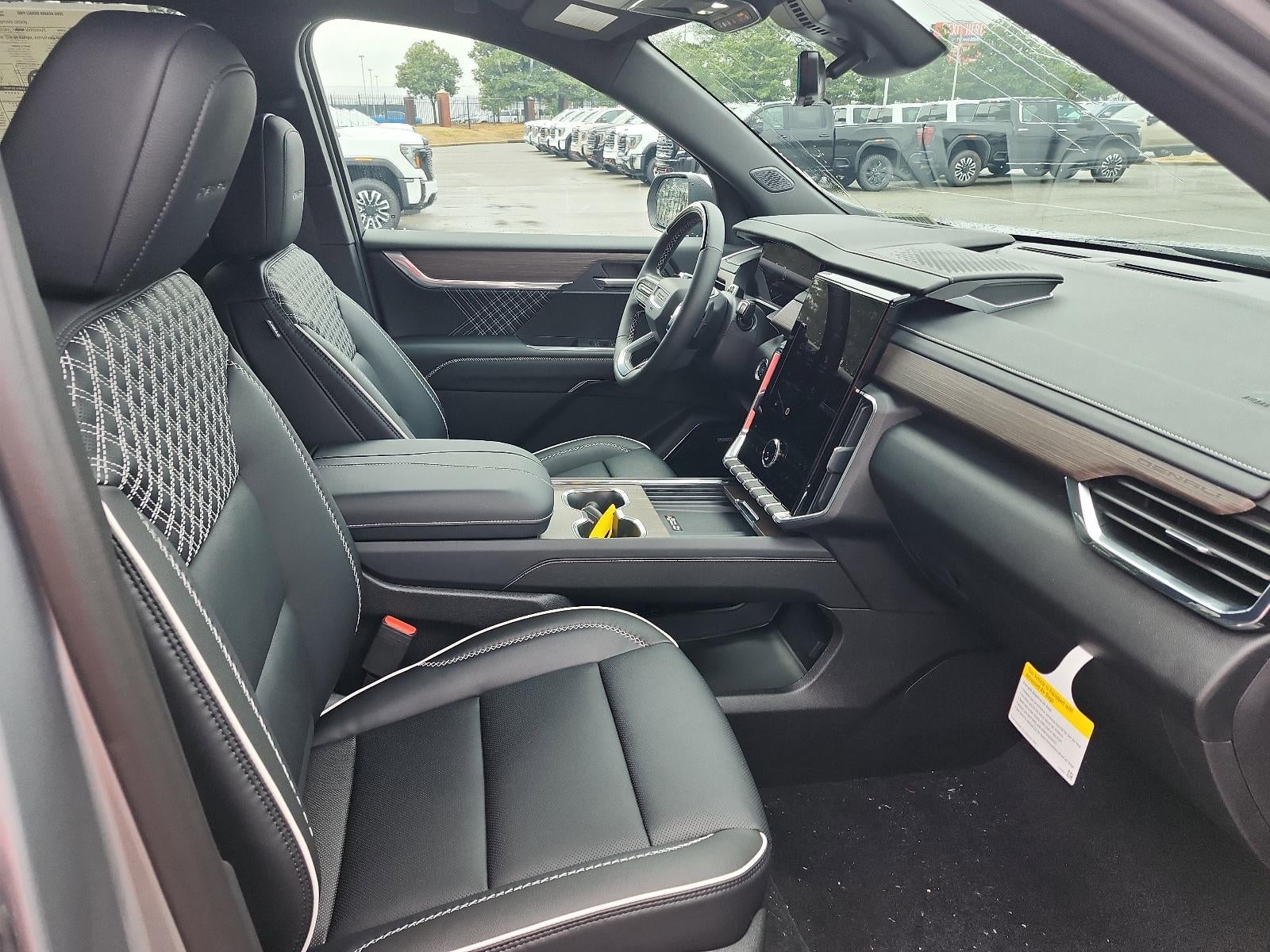 2026 GMC Acadia FWD Denali