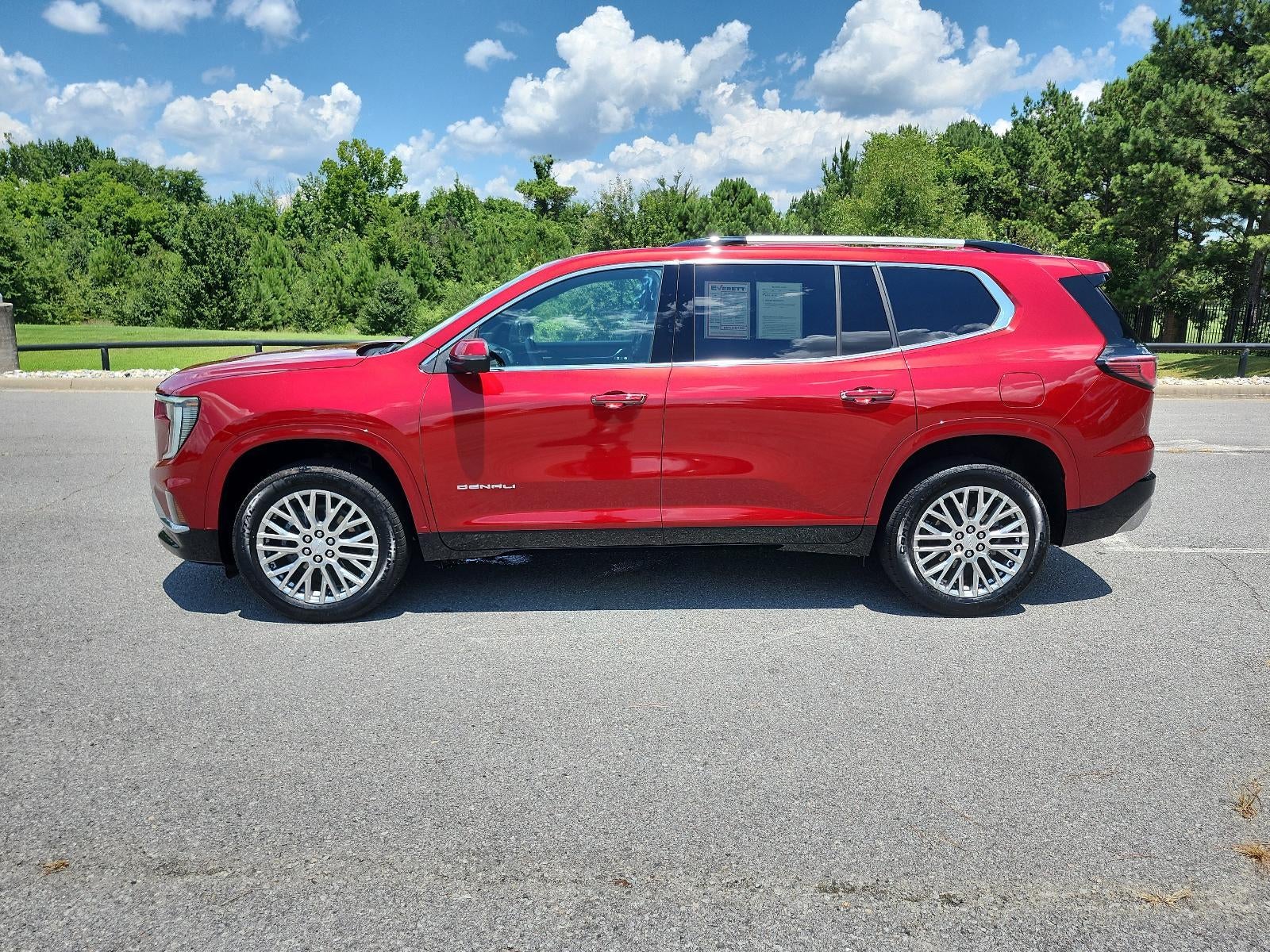 2024 GMC Acadia FWD Denali