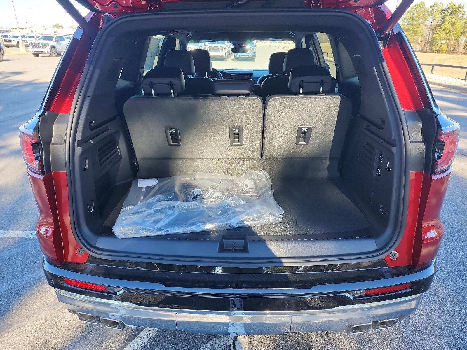 2026 GMC Acadia FWD Denali