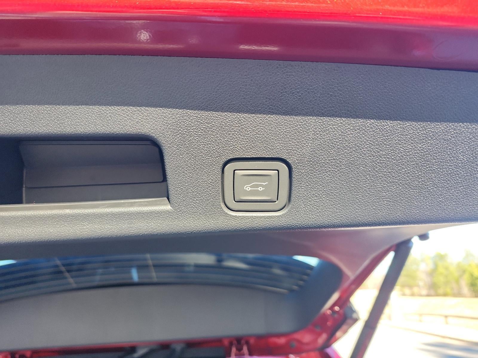 2026 GMC Acadia FWD Denali