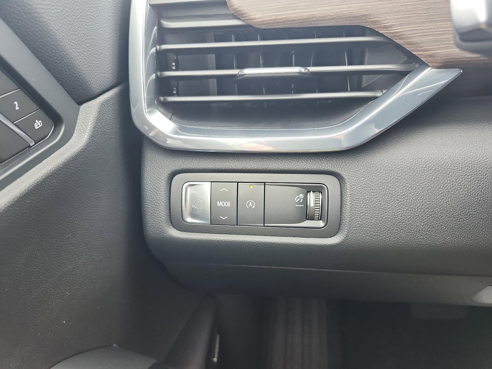 2026 GMC Acadia FWD Denali