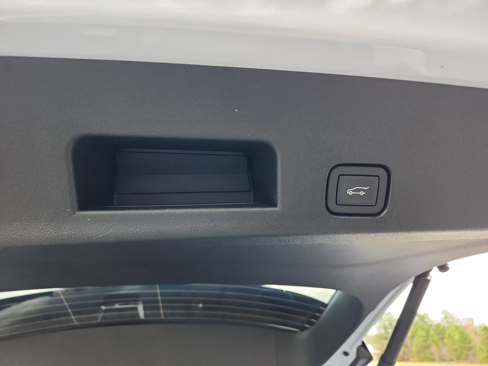 2026 GMC Acadia FWD Denali