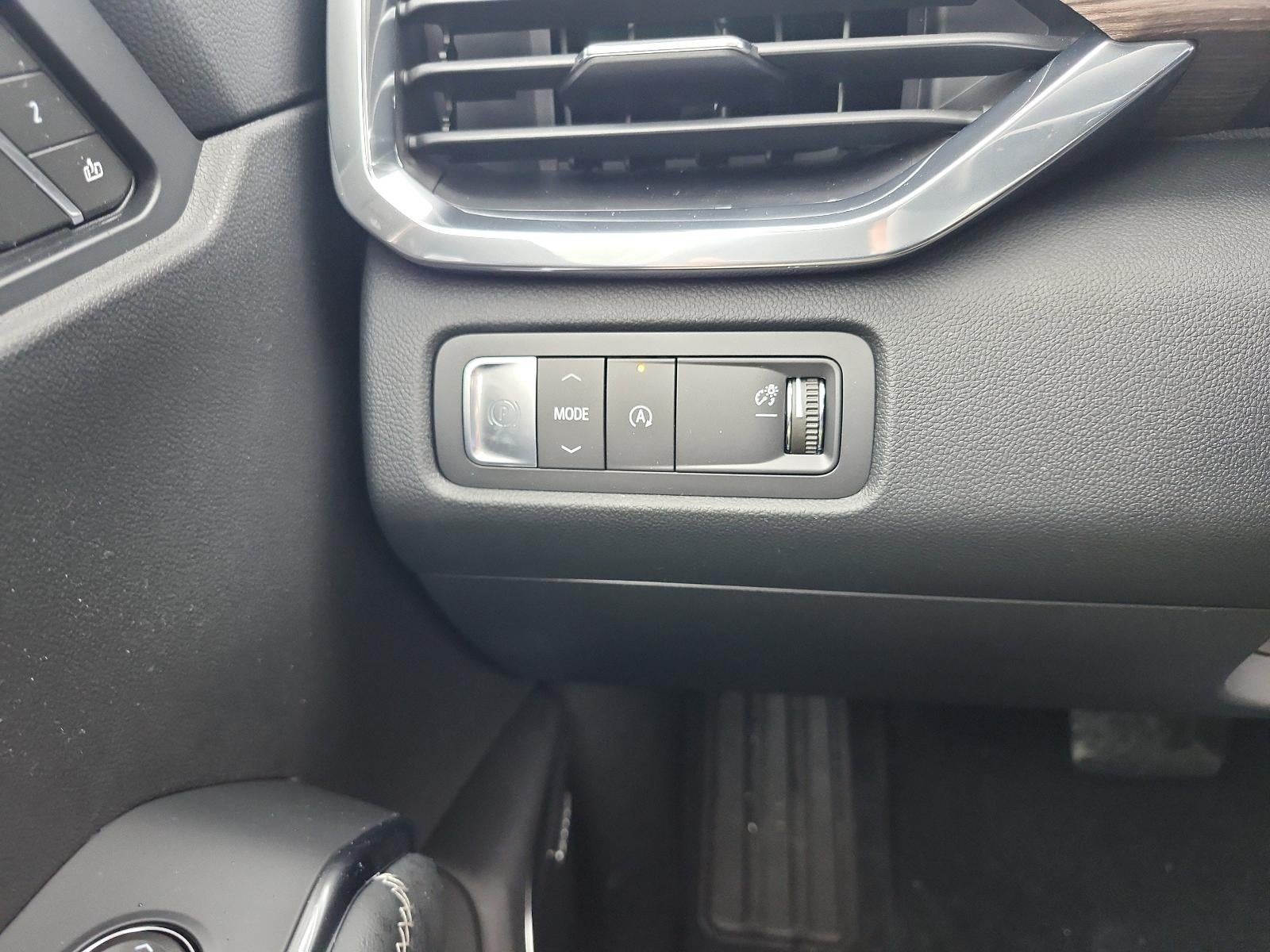 2026 GMC Acadia FWD Denali