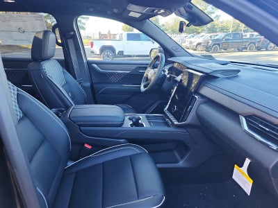 2026 GMC Acadia FWD Denali