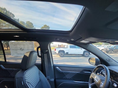 2026 GMC Acadia FWD Denali