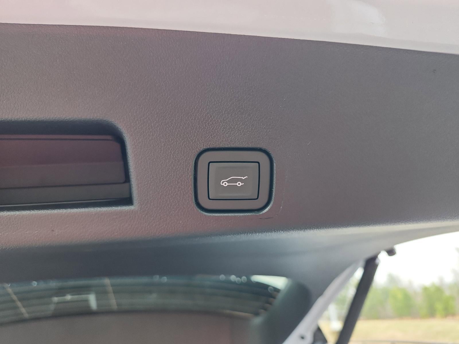 2026 GMC Acadia FWD Denali