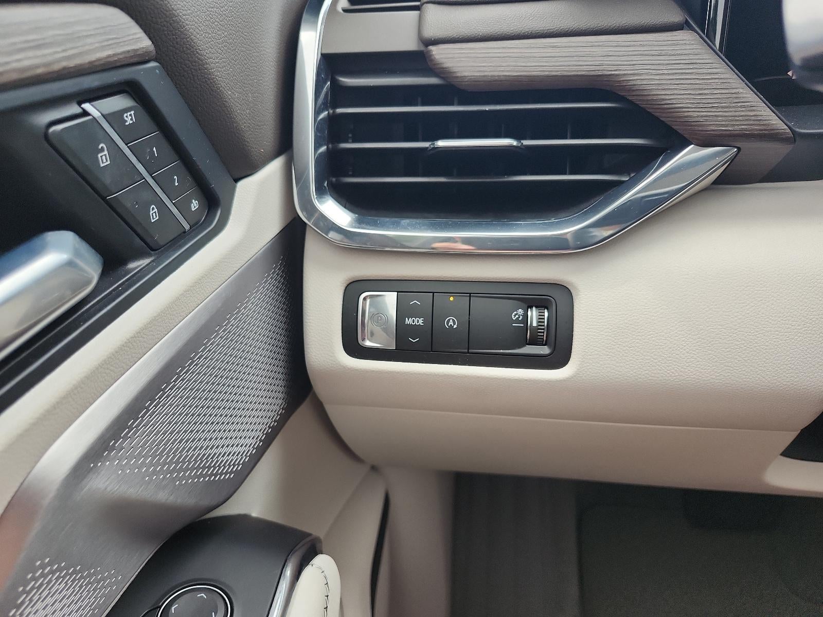 2025 GMC Acadia FWD Denali