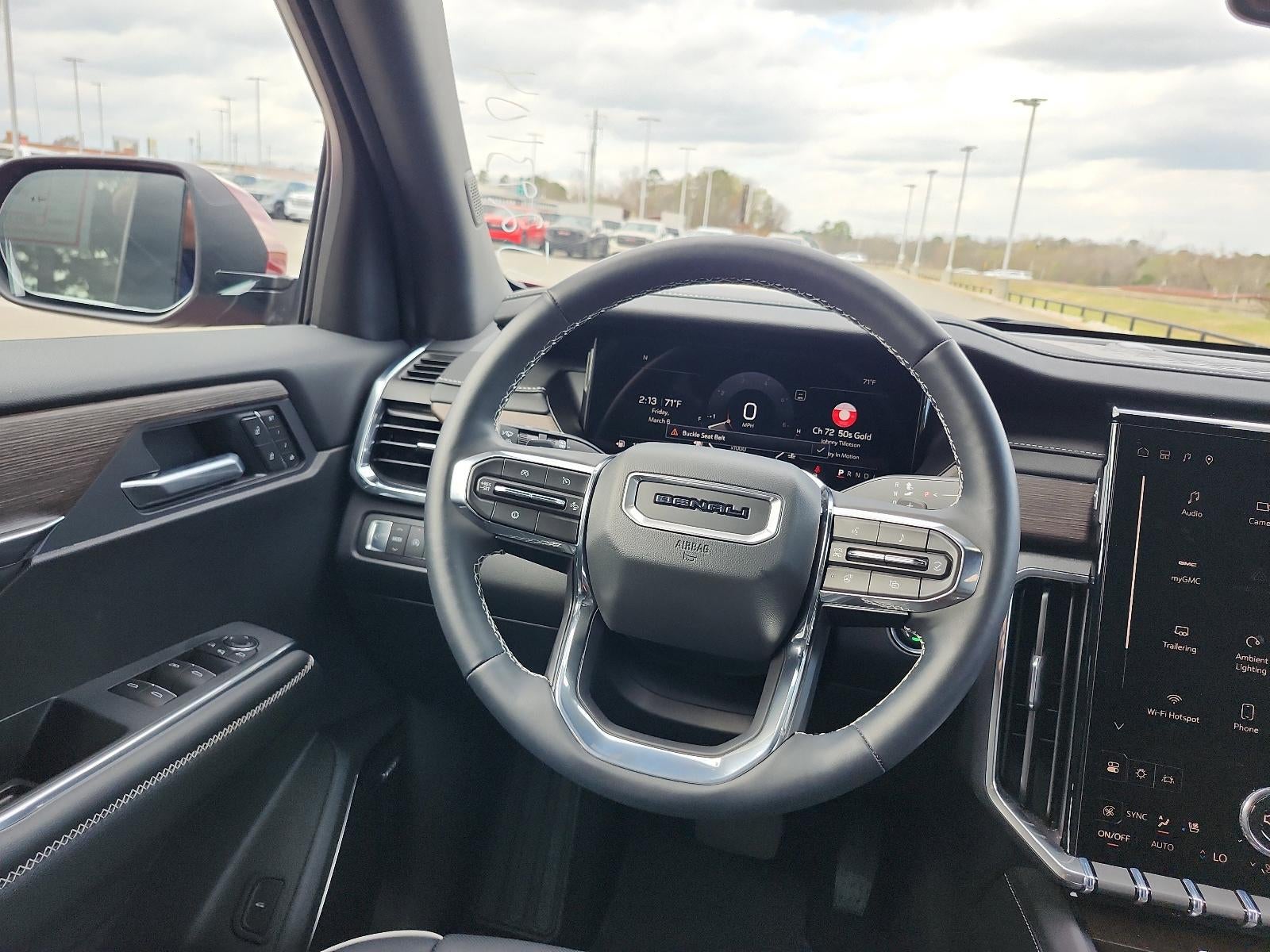 2025 GMC Acadia FWD Denali