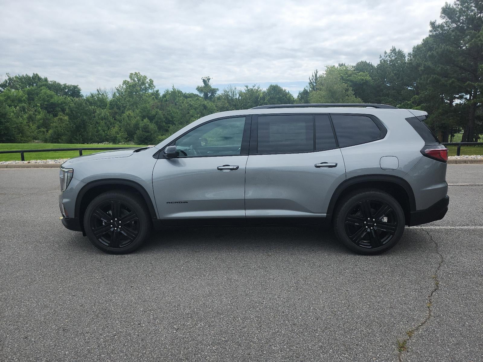 2026 GMC Acadia AWD Elevation