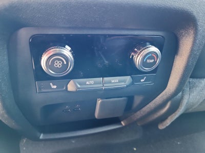 2026 GMC Acadia AWD AT4