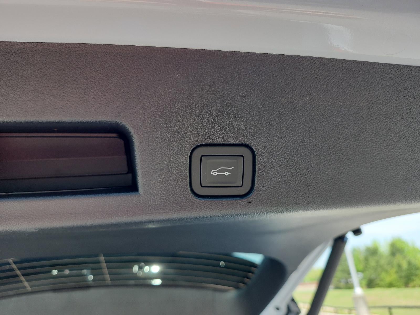 2026 GMC Acadia AWD AT4