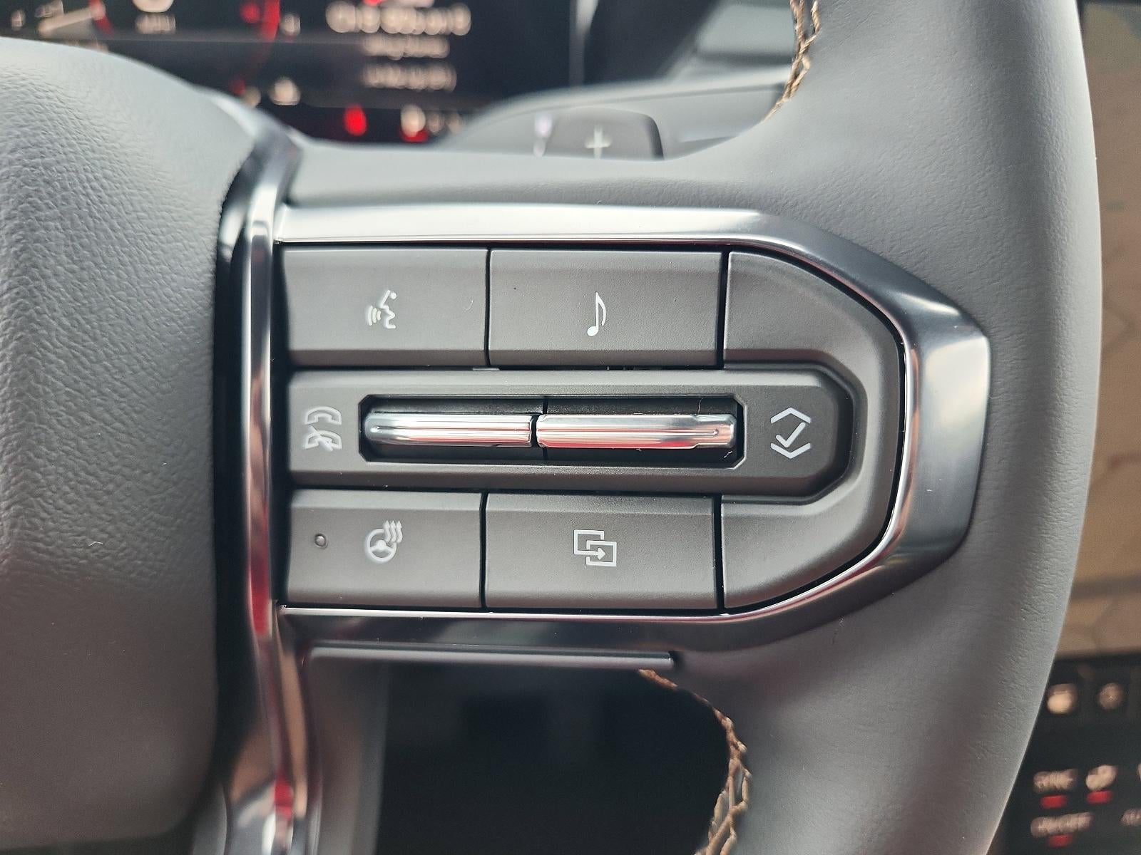 2026 GMC Acadia AWD AT4