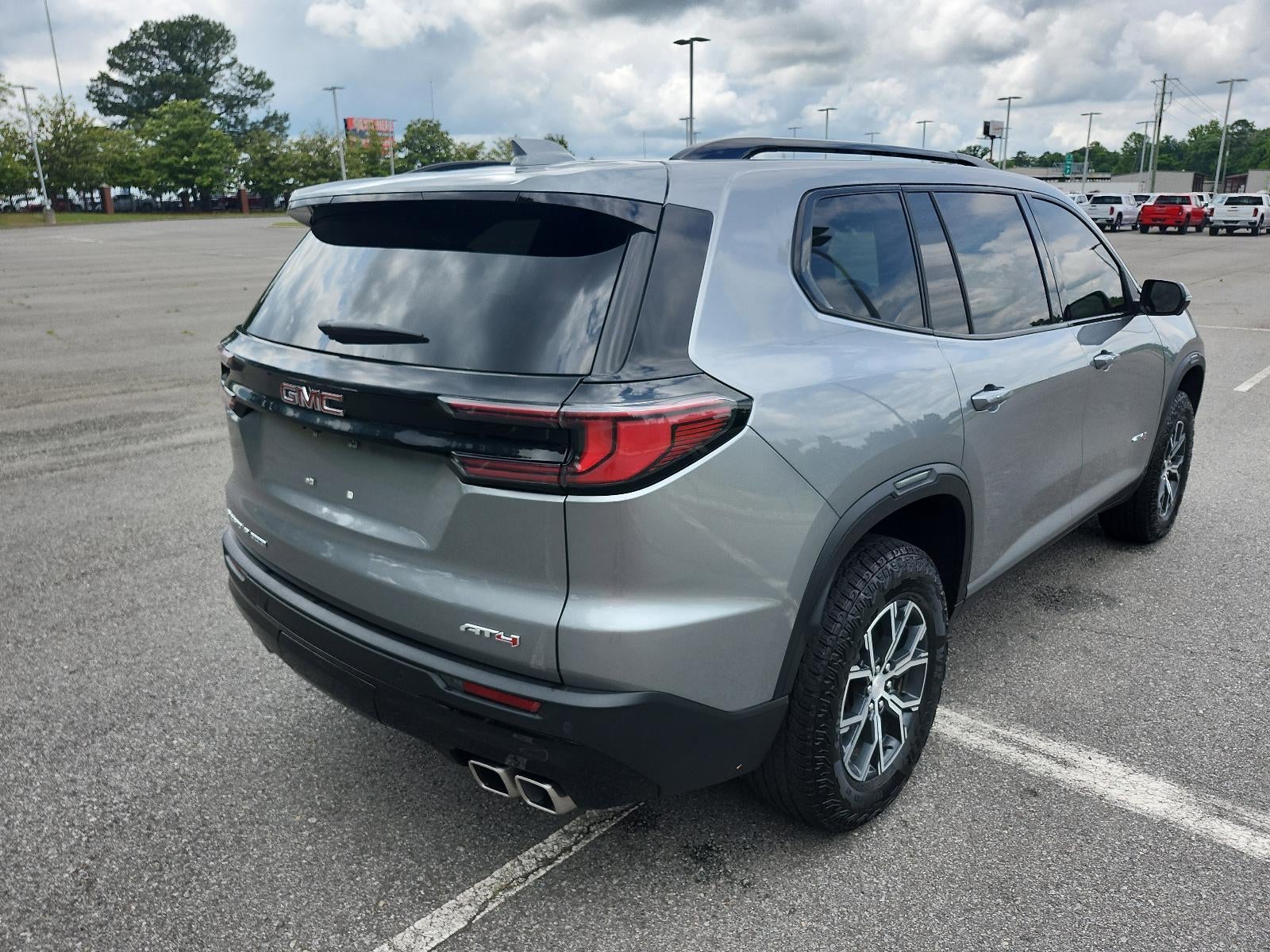 2024 GMC Acadia AWD AT4