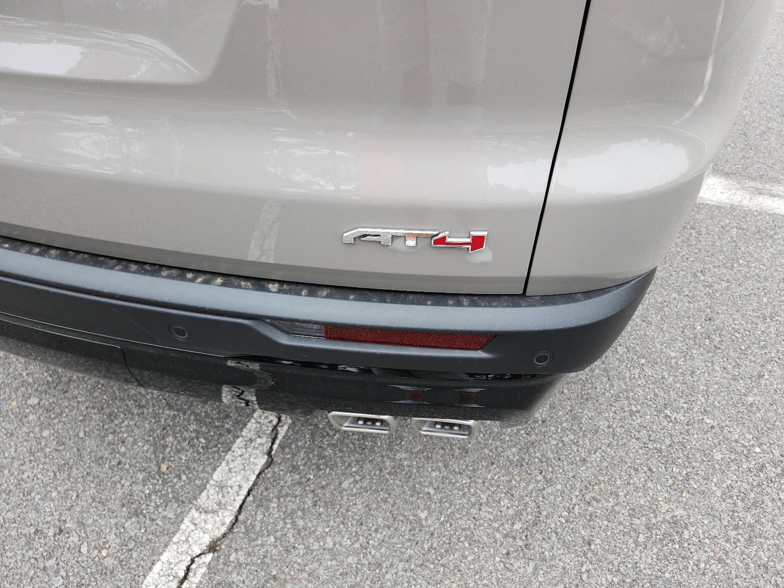 2026 GMC Acadia AWD AT4