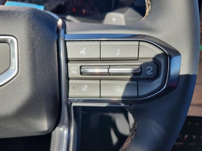 2026 GMC Acadia AWD AT4