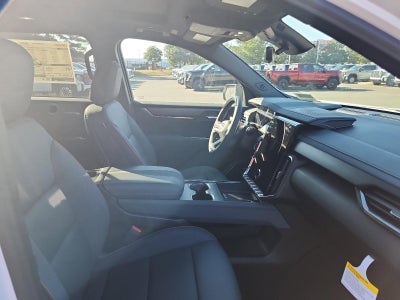 2026 GMC Acadia AWD AT4