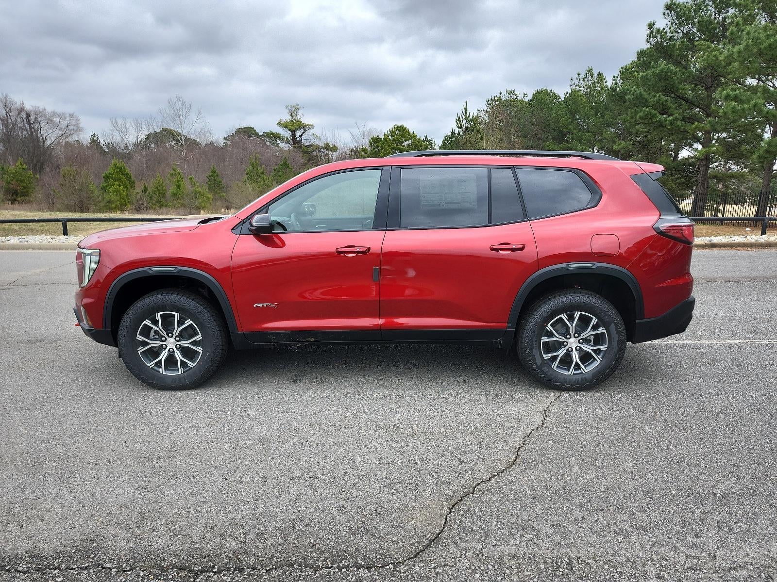 2026 GMC Acadia AWD AT4