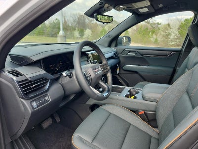 2026 GMC Acadia AWD AT4