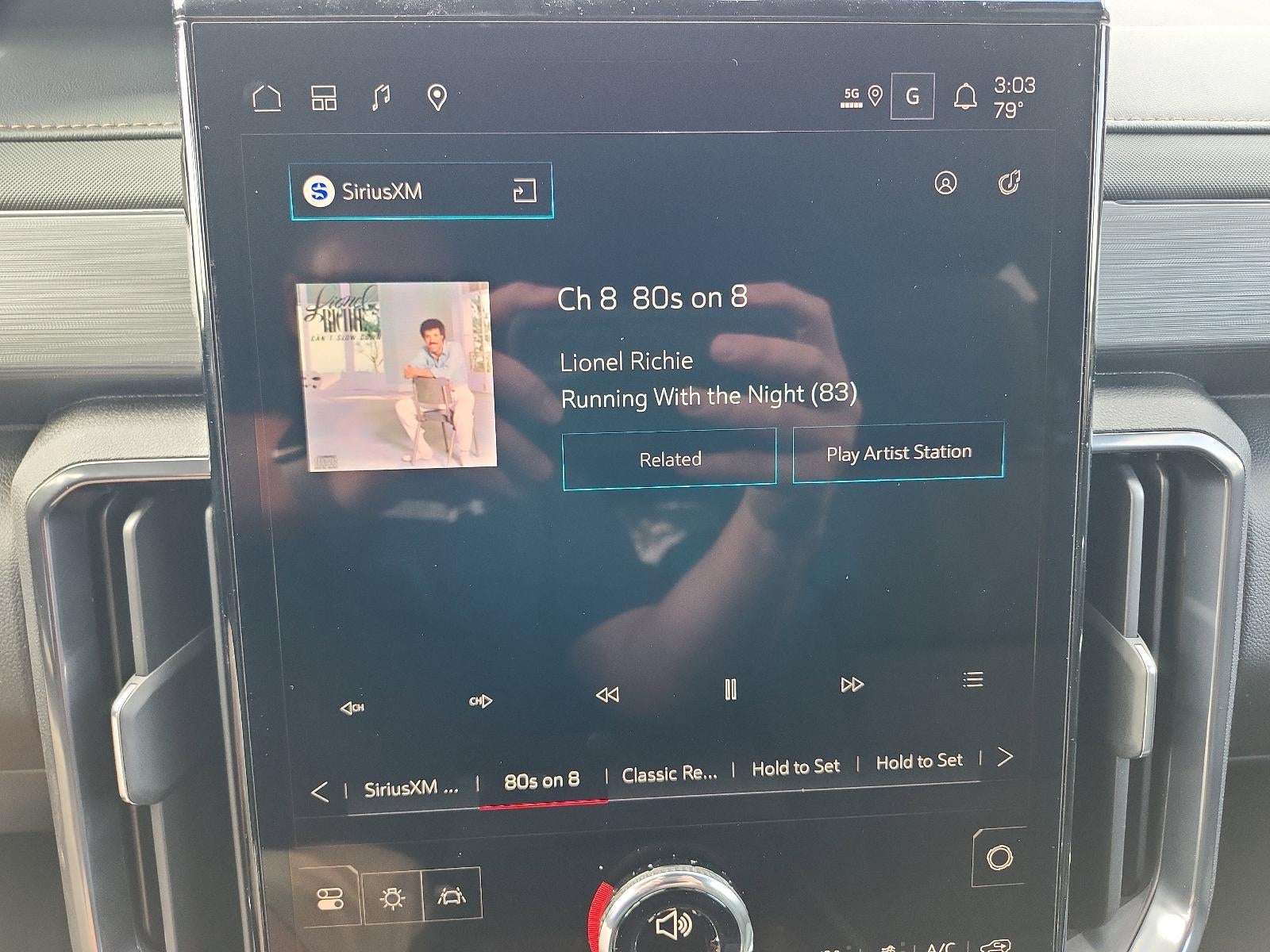 2026 GMC Acadia AWD AT4