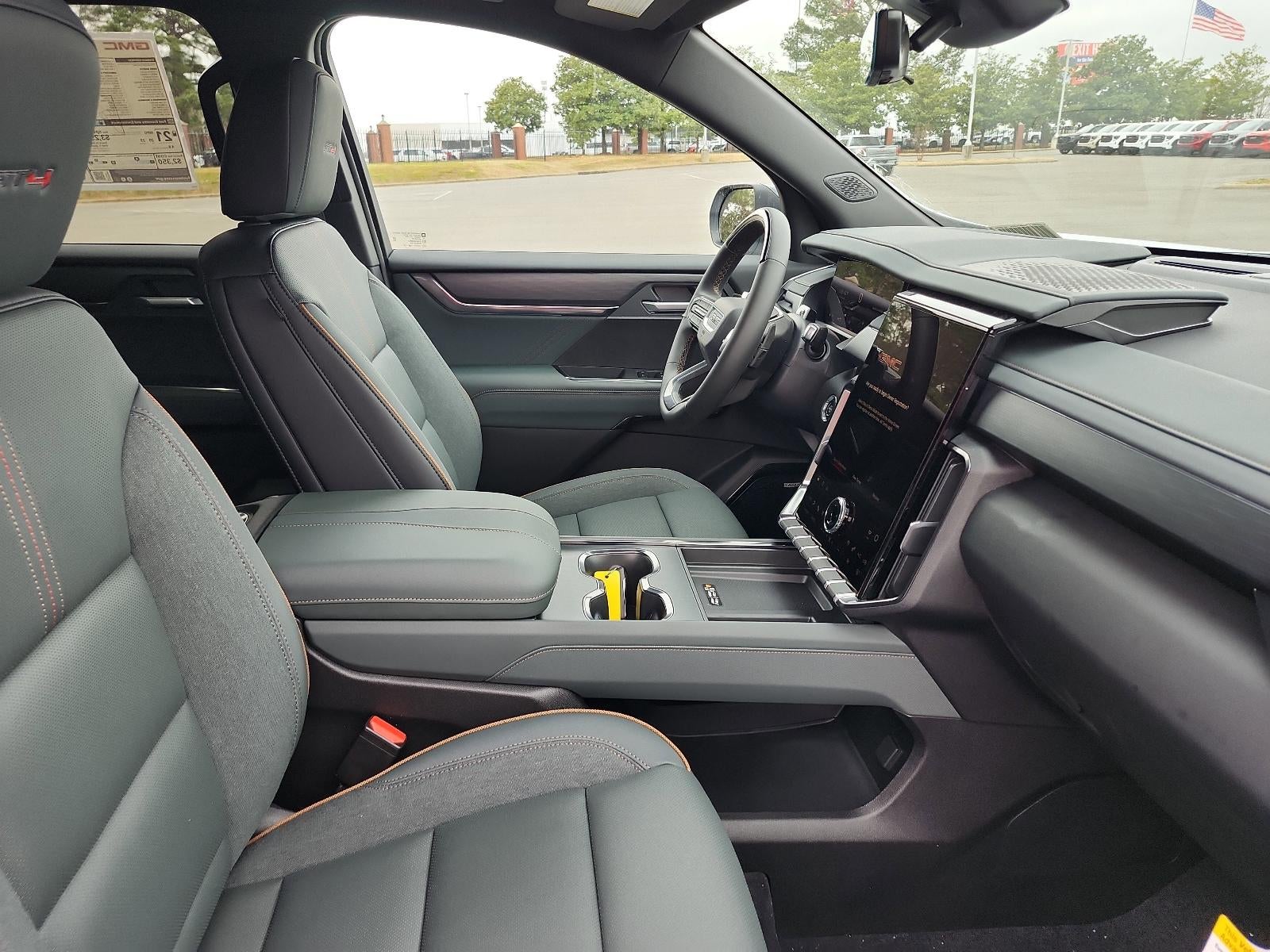 2026 GMC Acadia AWD AT4