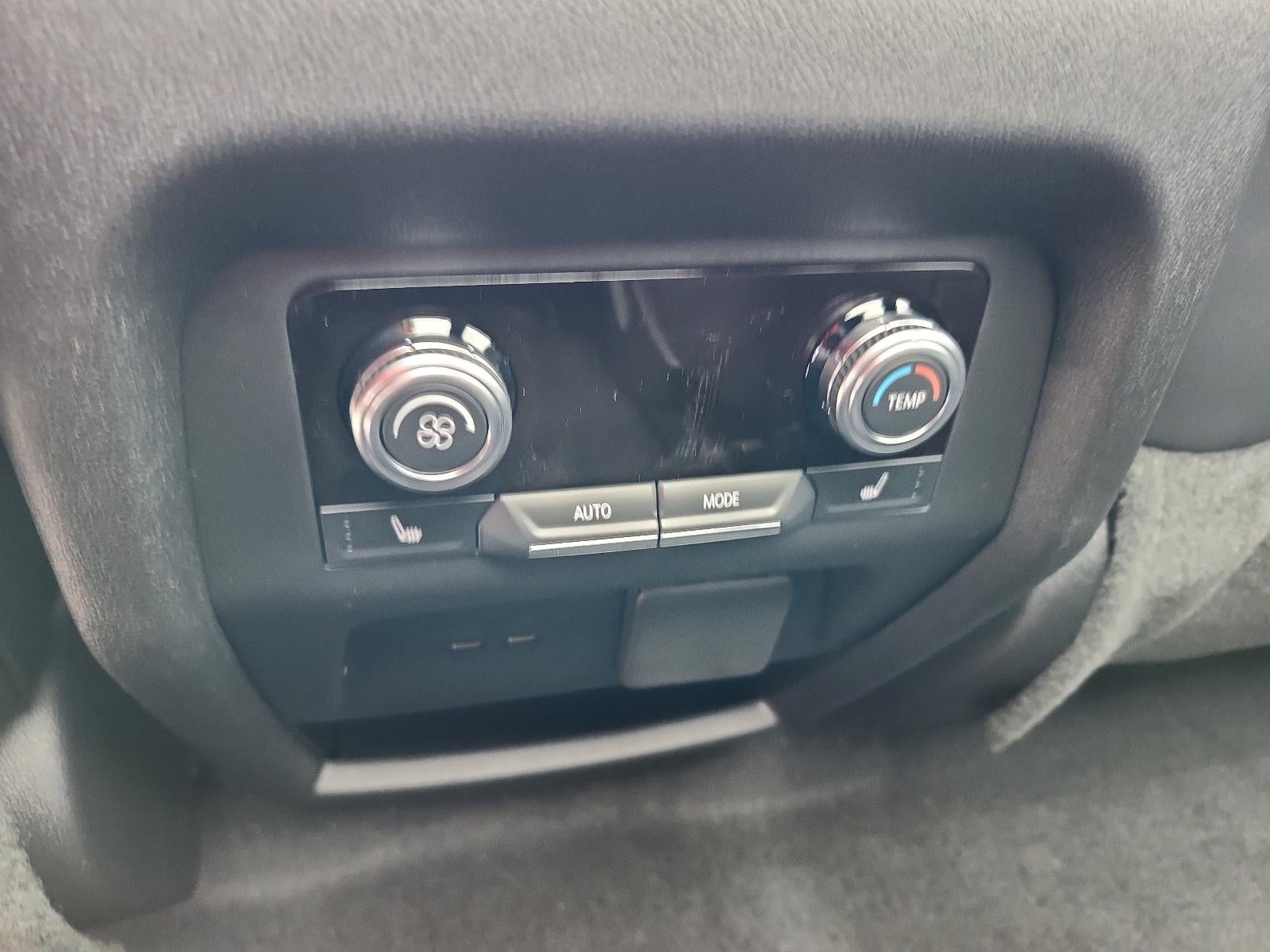 2026 GMC Acadia AWD AT4