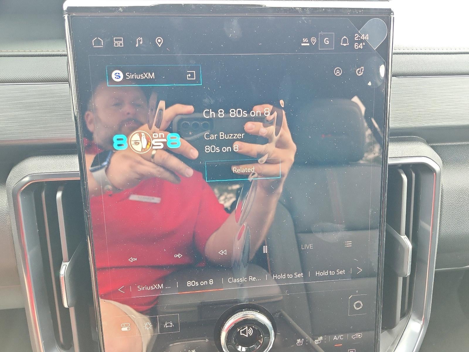 2026 GMC Acadia AWD AT4