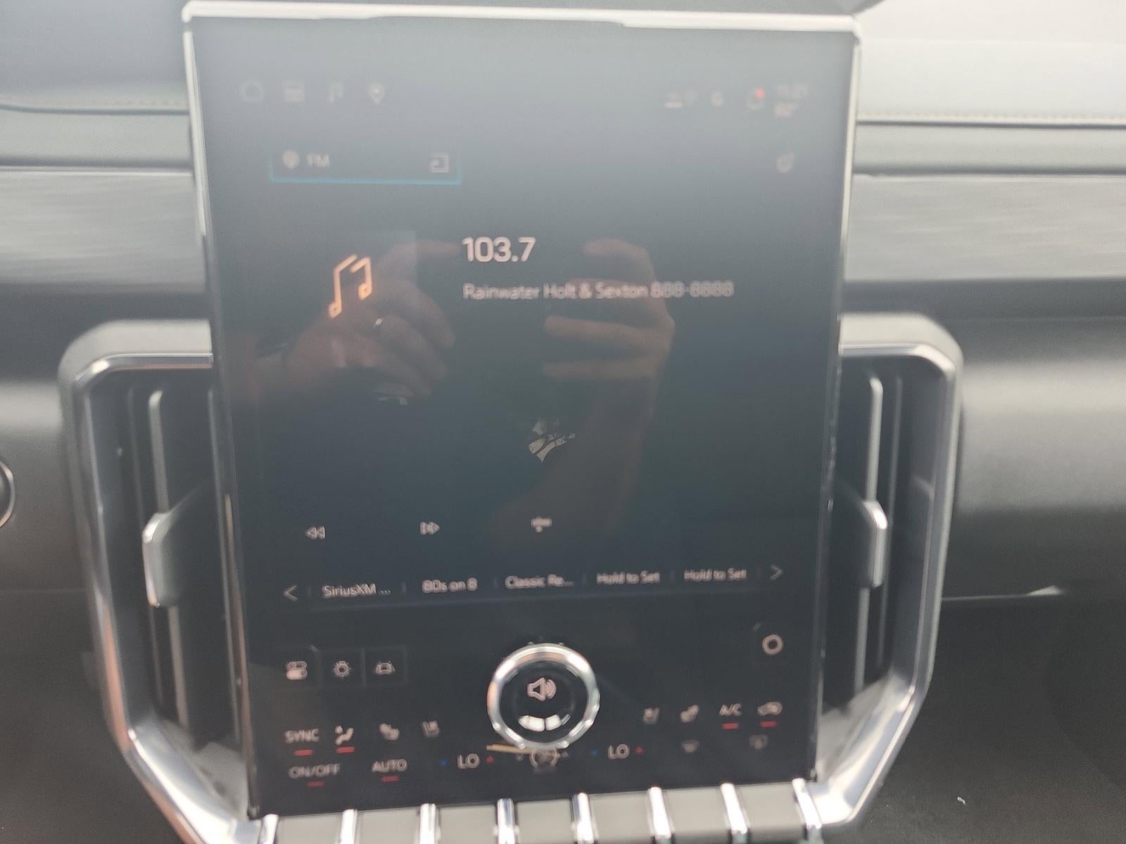 2026 GMC Acadia AWD AT4