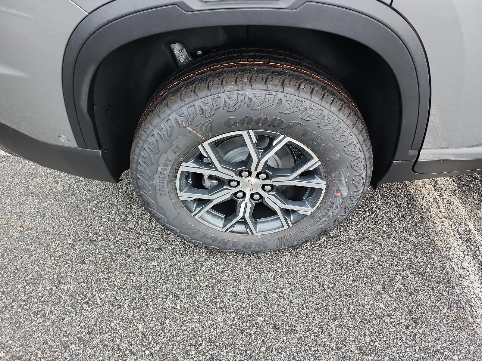 2026 GMC Acadia AWD AT4