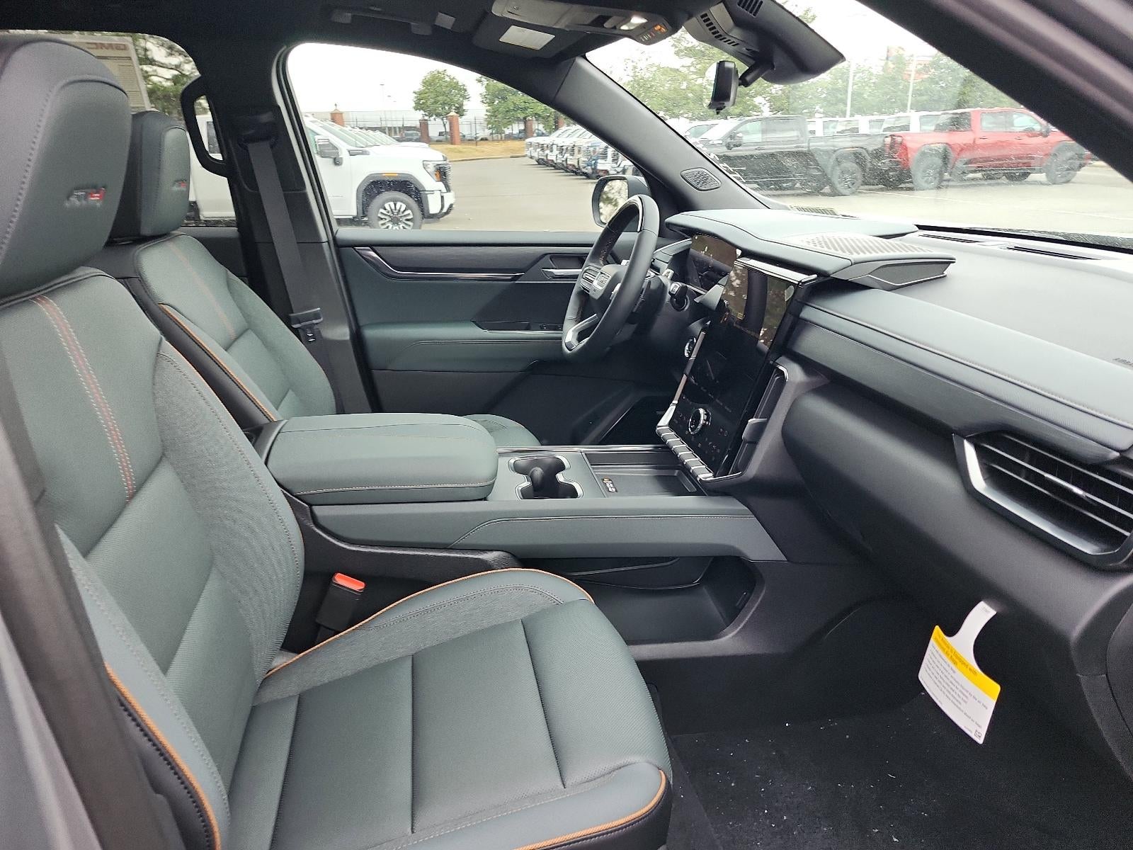 2026 GMC Acadia AWD AT4