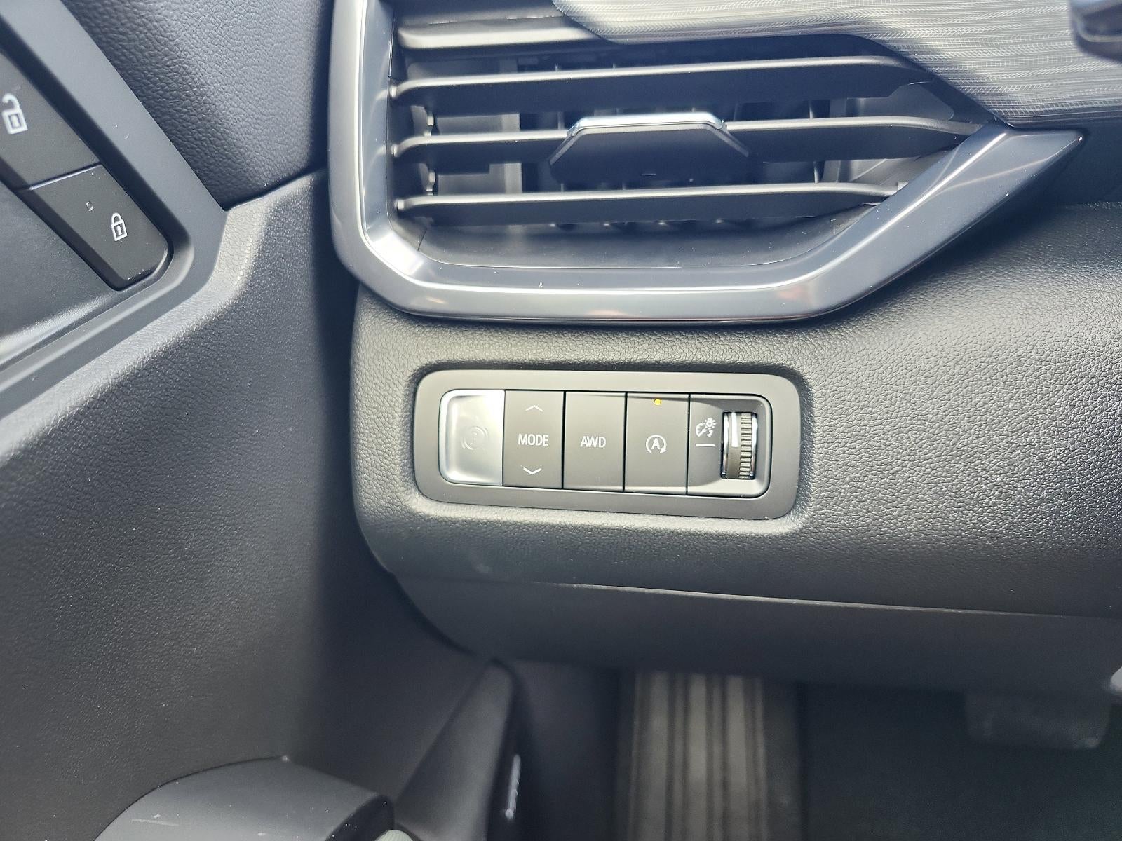 2026 GMC Acadia AWD AT4