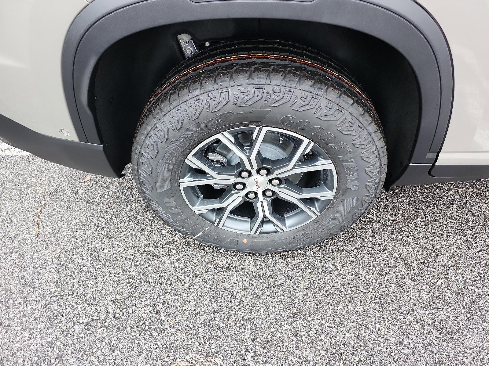 2026 GMC Acadia AWD AT4