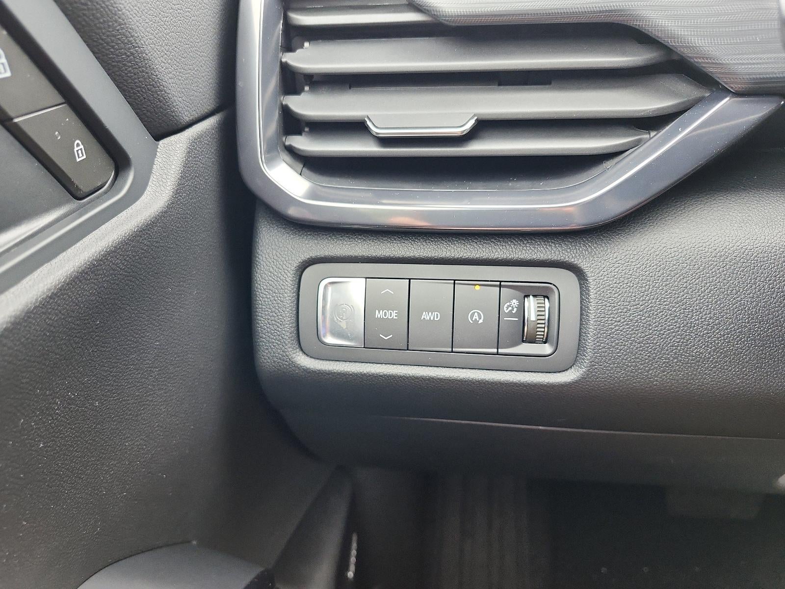 2026 GMC Acadia AWD AT4