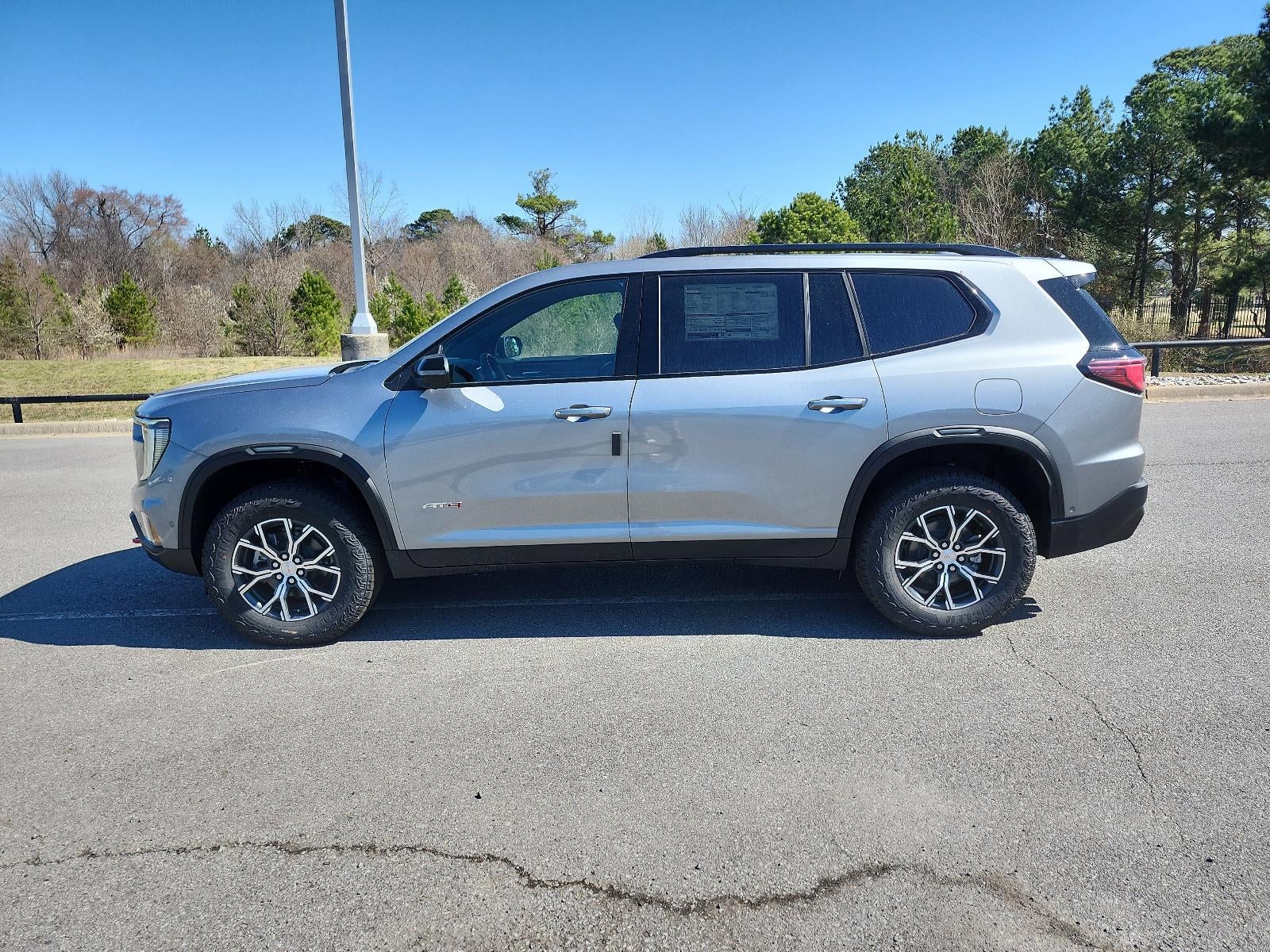 2026 GMC Acadia AWD AT4