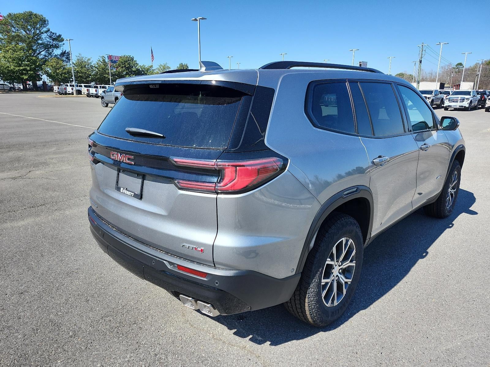 2026 GMC Acadia AWD AT4